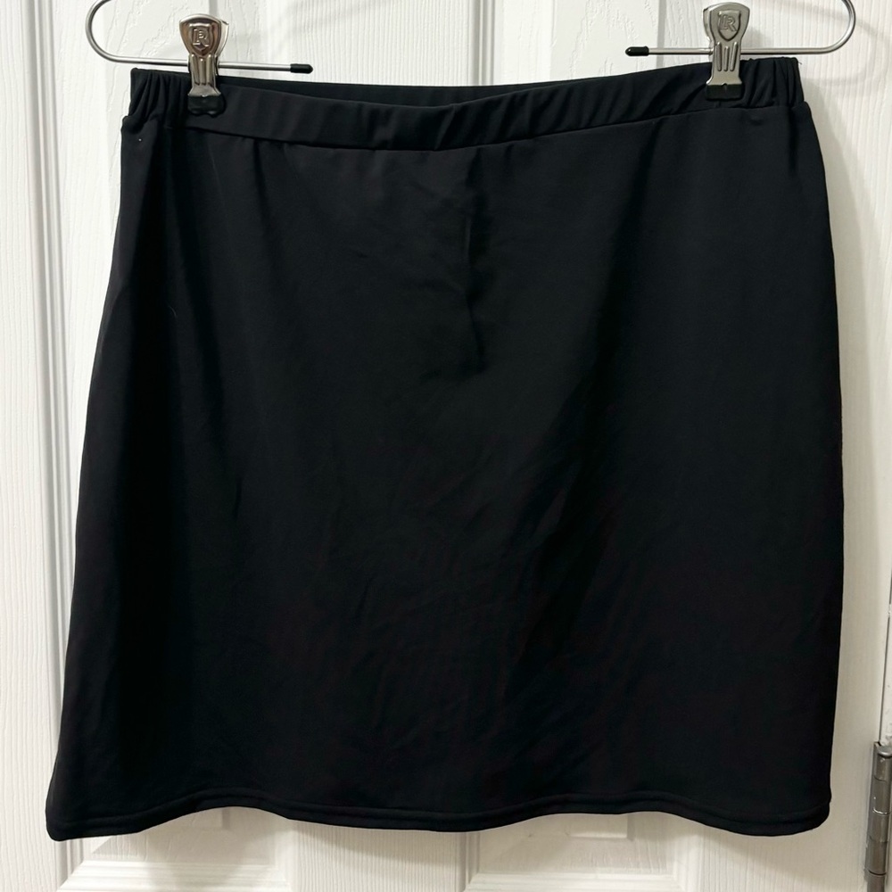 Coolibar SPF 50+ Solid Black Mini Skirt Women’s Size Small - Picture 6 of 7